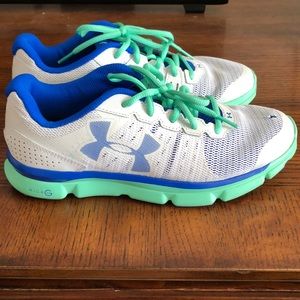 Women’s under armour sneakers